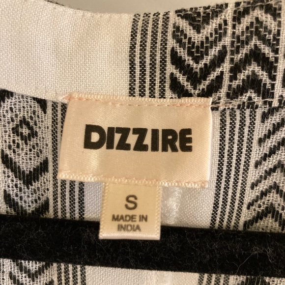 Black and white Boho stripe blouse with ruffle hem - Picture 5 of 5